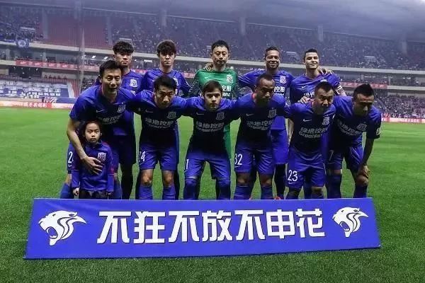 奥莱报：迪马利亚壁画遭到涂污，青训教练指责罗萨里奥球迷