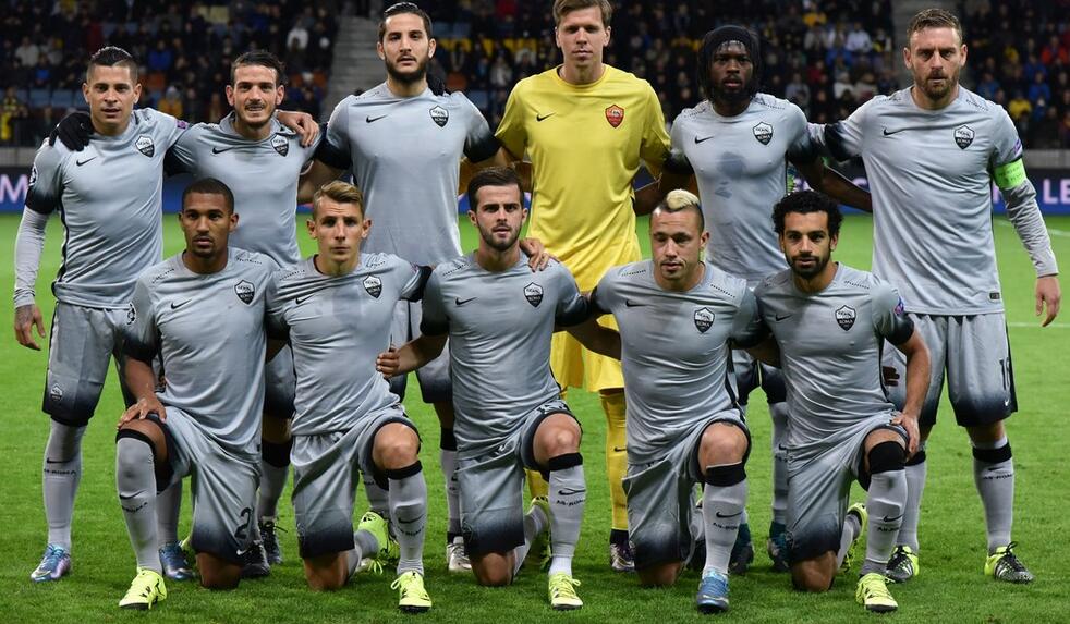 半场战报：多特2-0斯图加特，埃姆雷-詹点射，拜尔破门