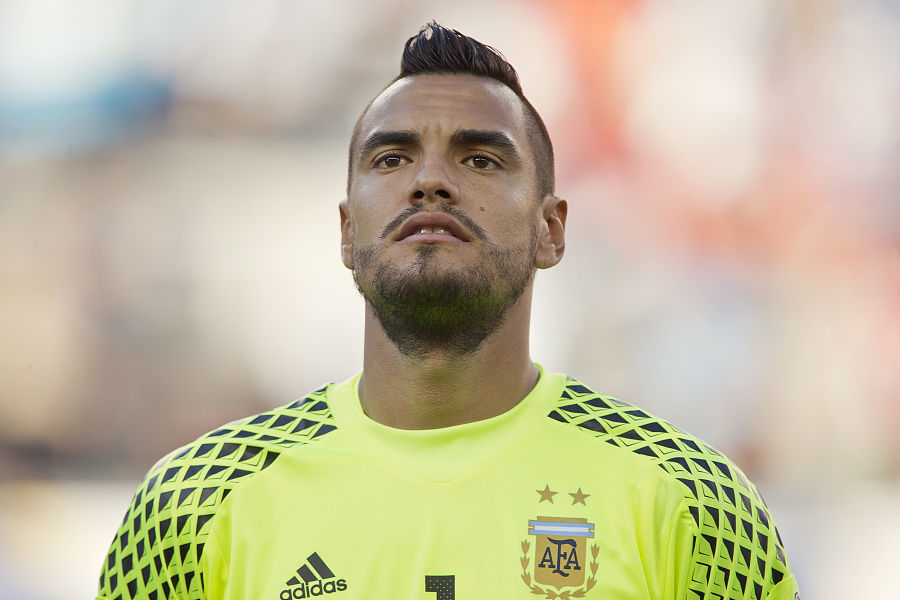 米兰欲以恩昆库换莱万 巴萨消息人士否认交易