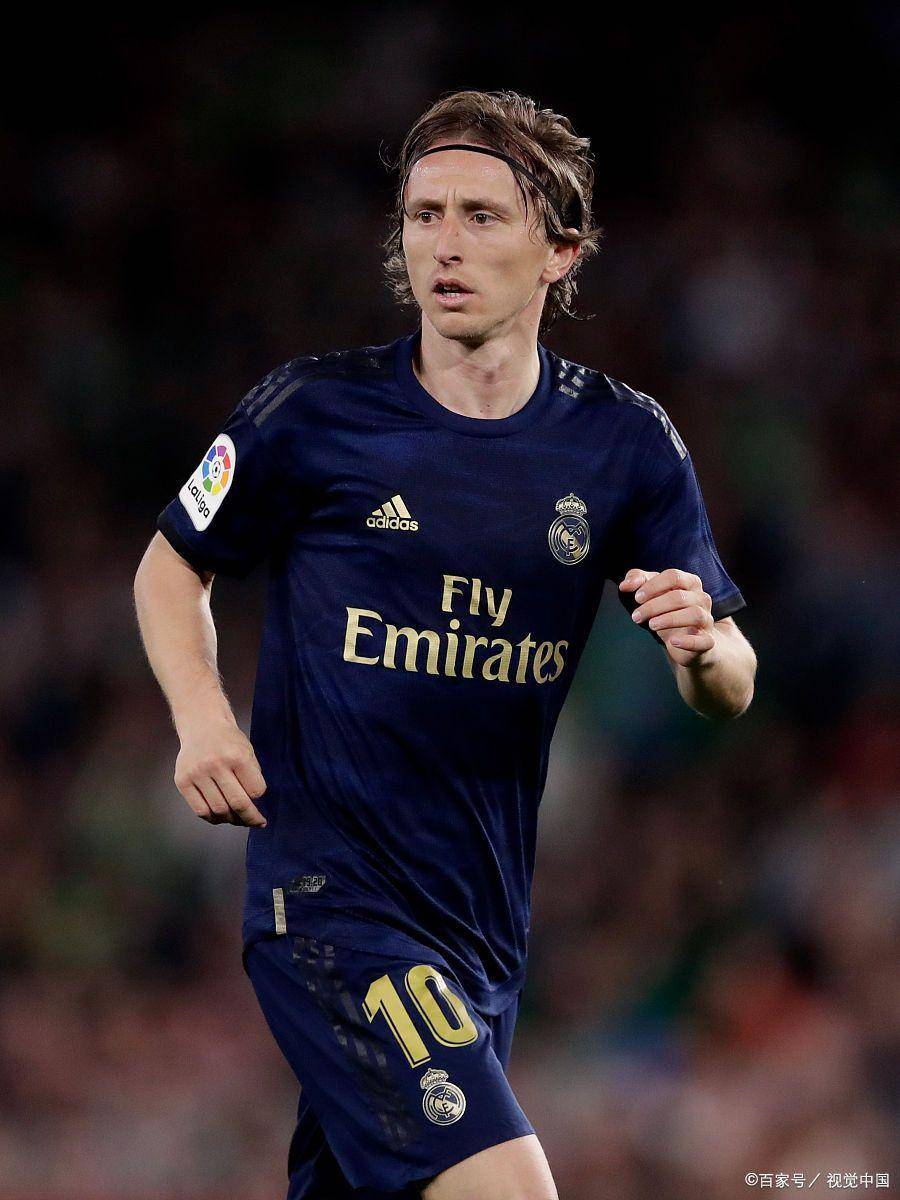 阿姆拉巴特伤愈复出，皇家贝蒂斯全力备战巴萨强敌